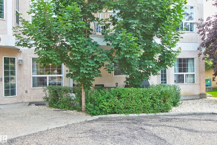 Property Photo:  2 Alpine Boulevard 106  AB T8N 3Y3 