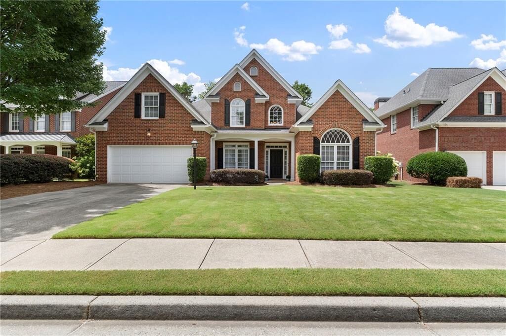 Property Photo:  2751 Vinings Oak Drive SE  GA 30339 