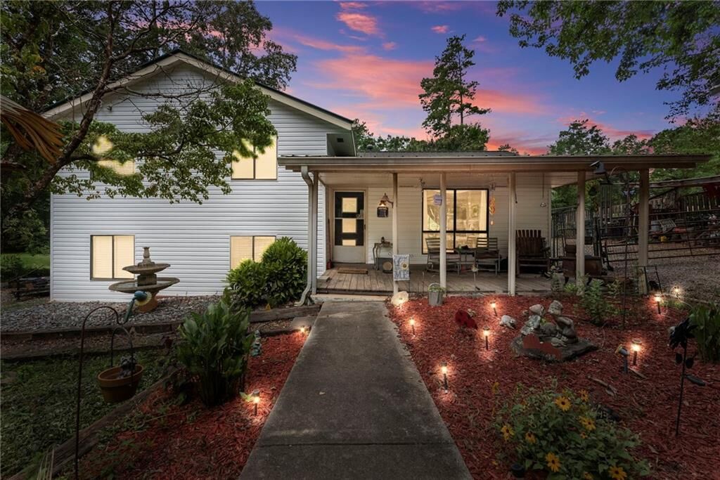 Property Photo: 280 Strickland Road GA 30004