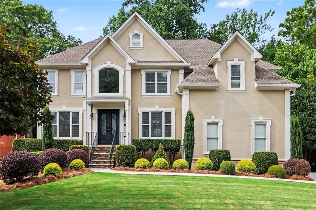 Property Photo: 1135 Jennifer Oaks Drive GA 30004
