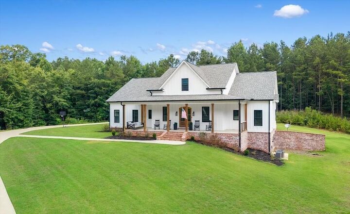 Property Photo:  988 Boozer Road  AL 36264 