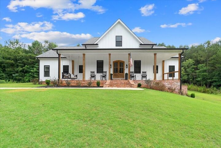 Property Photo: 988 Boozer Road AL 36264