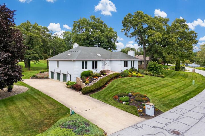 Property Photo:  2208 Fairway Drive  IN 46360 