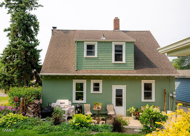 Property Photo: 625 5th Street NE ND 58401