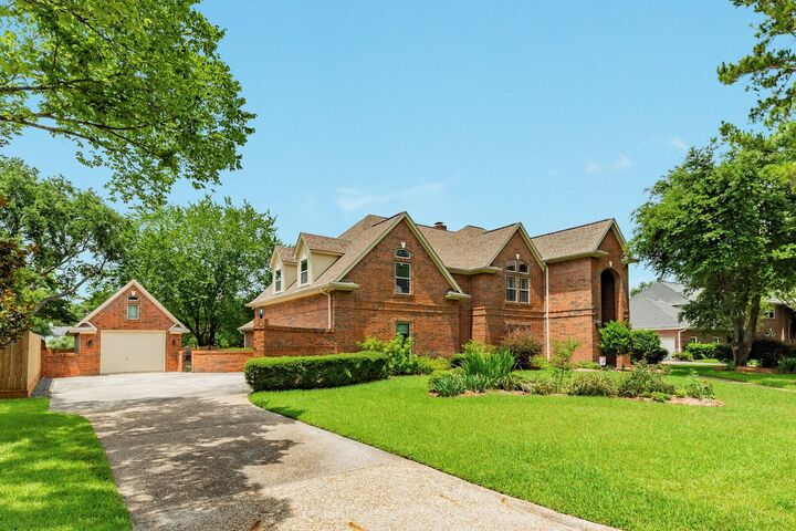 Property Photo:  14618 Sandy Creek Drive  TX 77070 