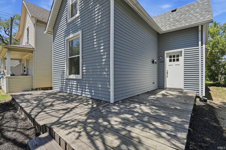 Property Photo:  1444 Taylor Street  IN 46802 