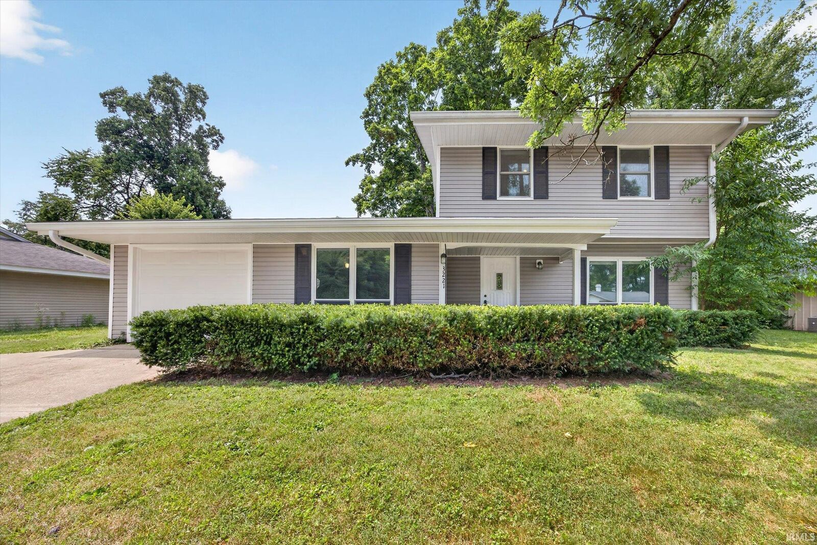 Property Photo:  3221 N Stoneycrest Road  IN 47404 