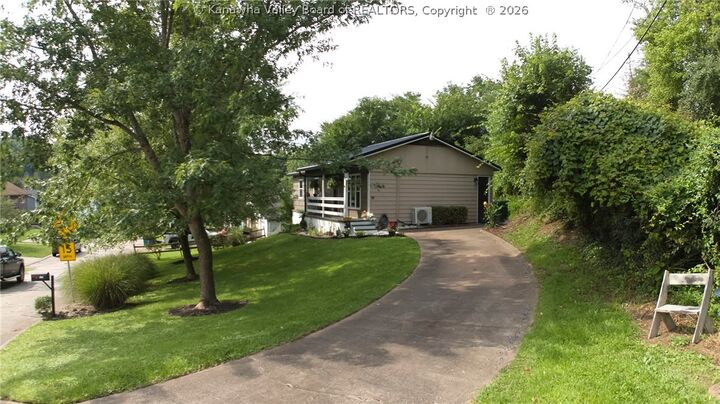 Property Photo: 5219 Kel Dawn Circle WV 25313
