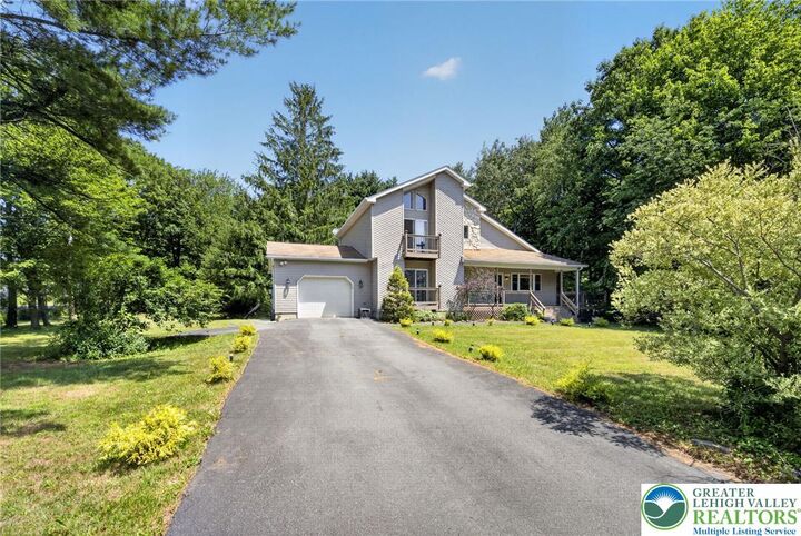 Property Photo:  3103 Evergreen Circle  PA 18466 