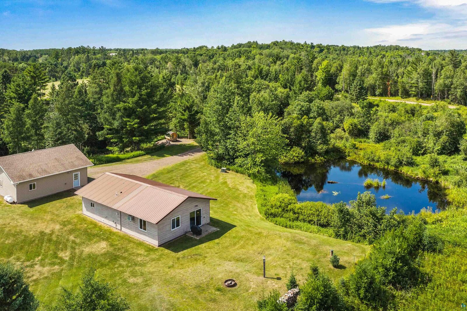 Property Photo:  4274 W Pioneer Rd  MN 55803 