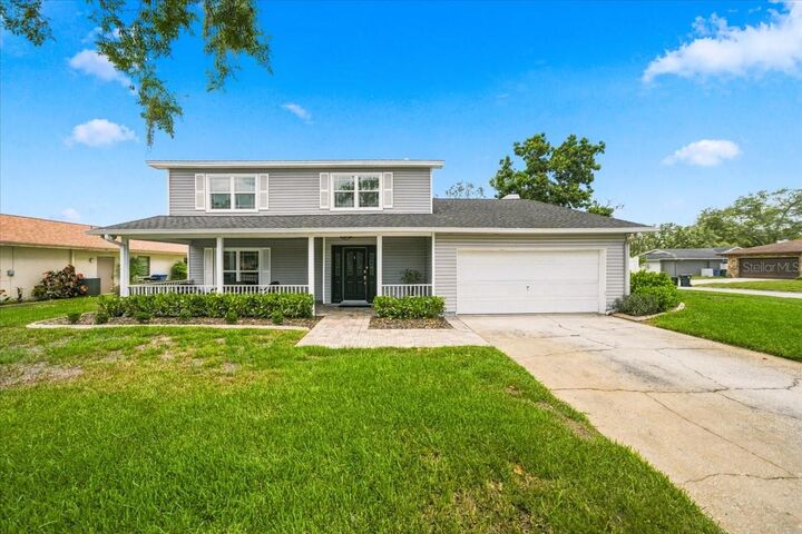 Property Photo:  13101 Burnes Lake Drive  FL 33612 