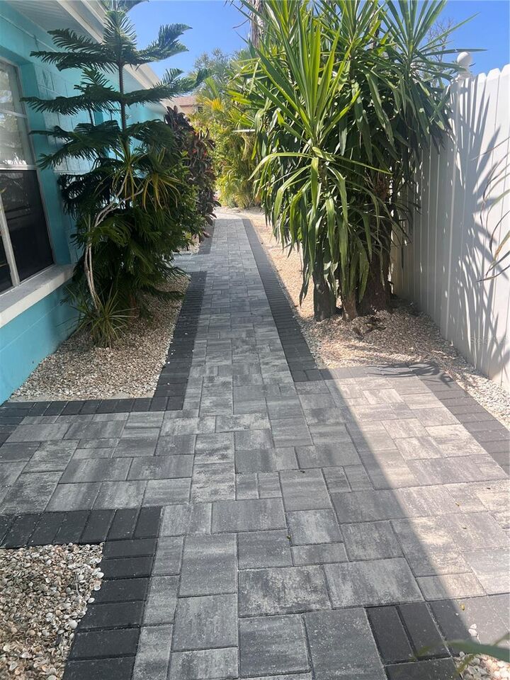 Property Photo: 40 82nd Avenue Unit 2 FL 33706