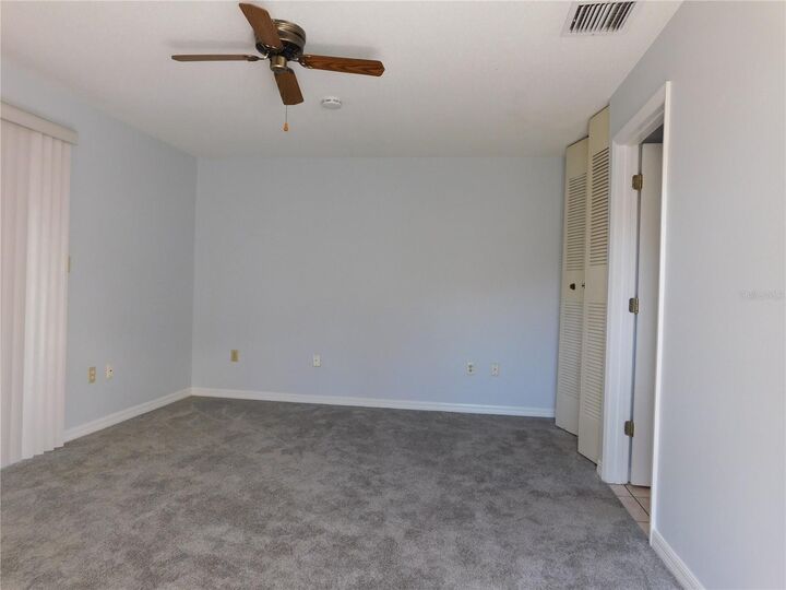 Property Photo: 1118 Spring Meadow Drive FL 34741
