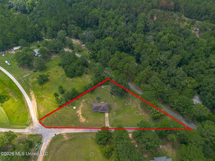 Property Photo:  1304 Sampson Road  MS 39452 