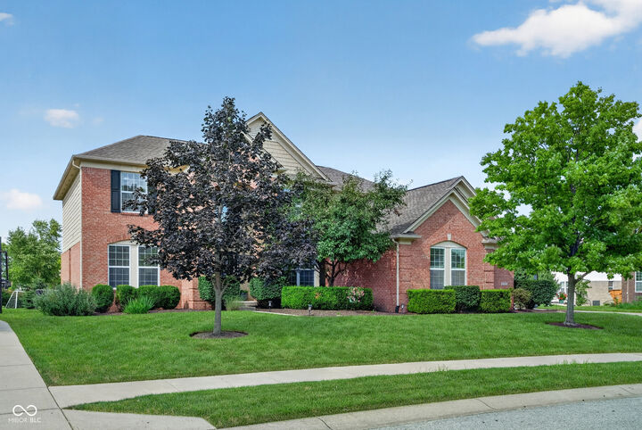Property Photo: 13272 Talon Crest Drive IN 46037
