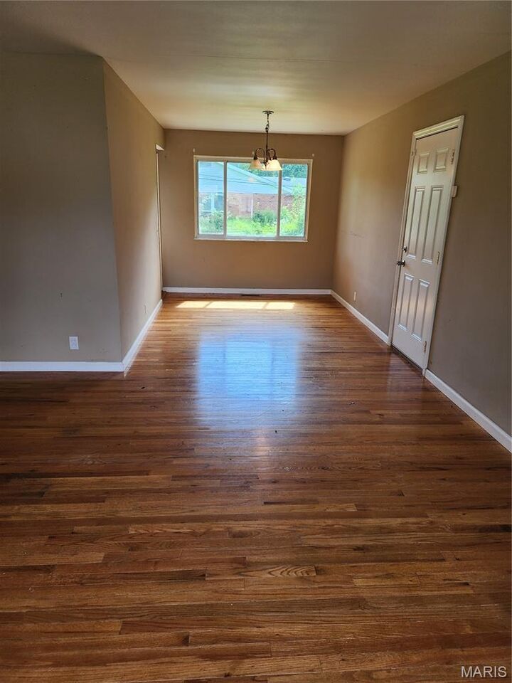Property Photo:  2960 Devonshire Drive  MO 63033 