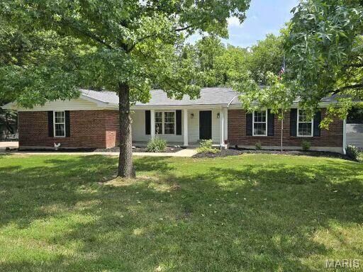 Property Photo:  5927 Lafayette Drive  MO 63304 