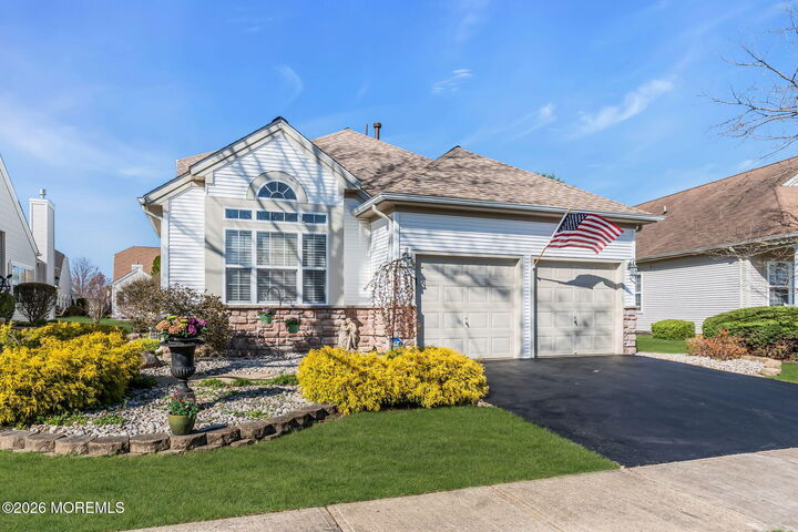 Property Photo:  14 Tuscany Circle  NJ 08759 