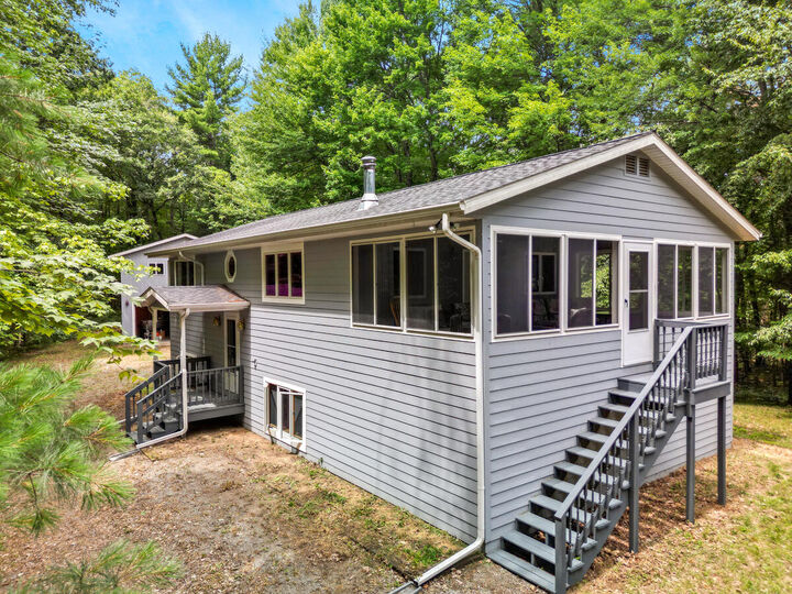 Property Photo: 3283 S Spruce Avenue MI 49349