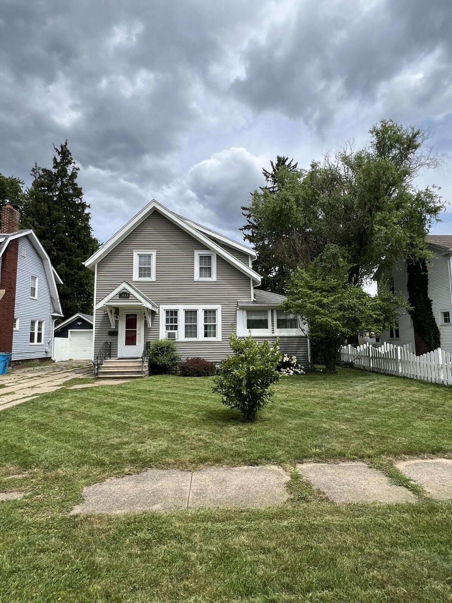 Property Photo:  1443 Regent Street  MI 49120 