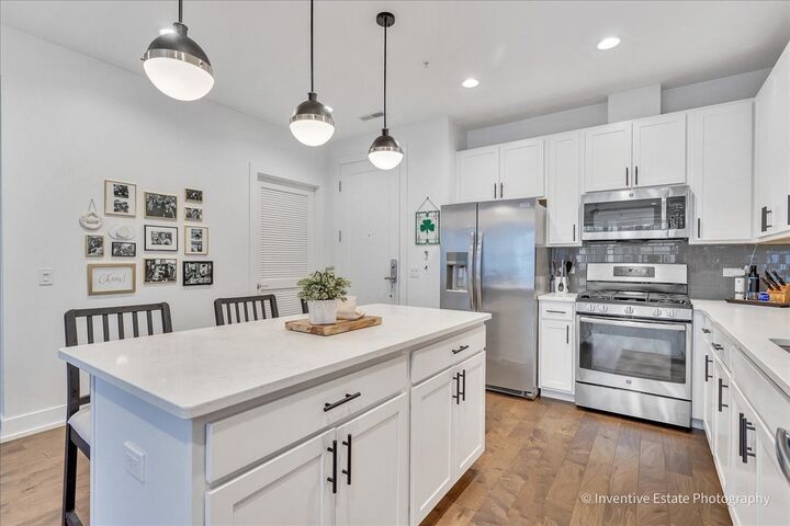 Property Photo: 940 Maple Avenue 309 IL 60515