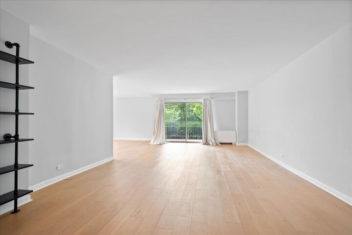 Property Photo:  7061 N Kedzie Avenue 115  IL 60645 