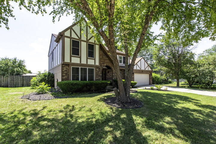 Property Photo: 364 Churchill Lane IL 60031