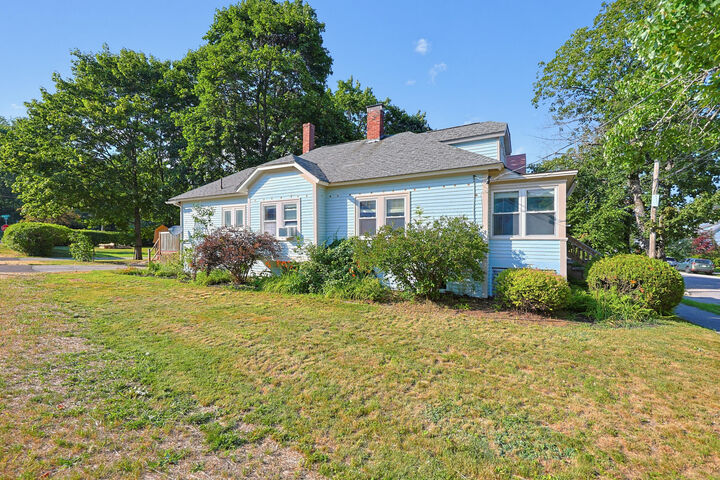 Property Photo:  49 Orchard Street  ME 04210 