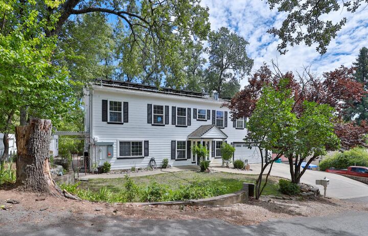 Property Photo: 886 Cottage CA 95667