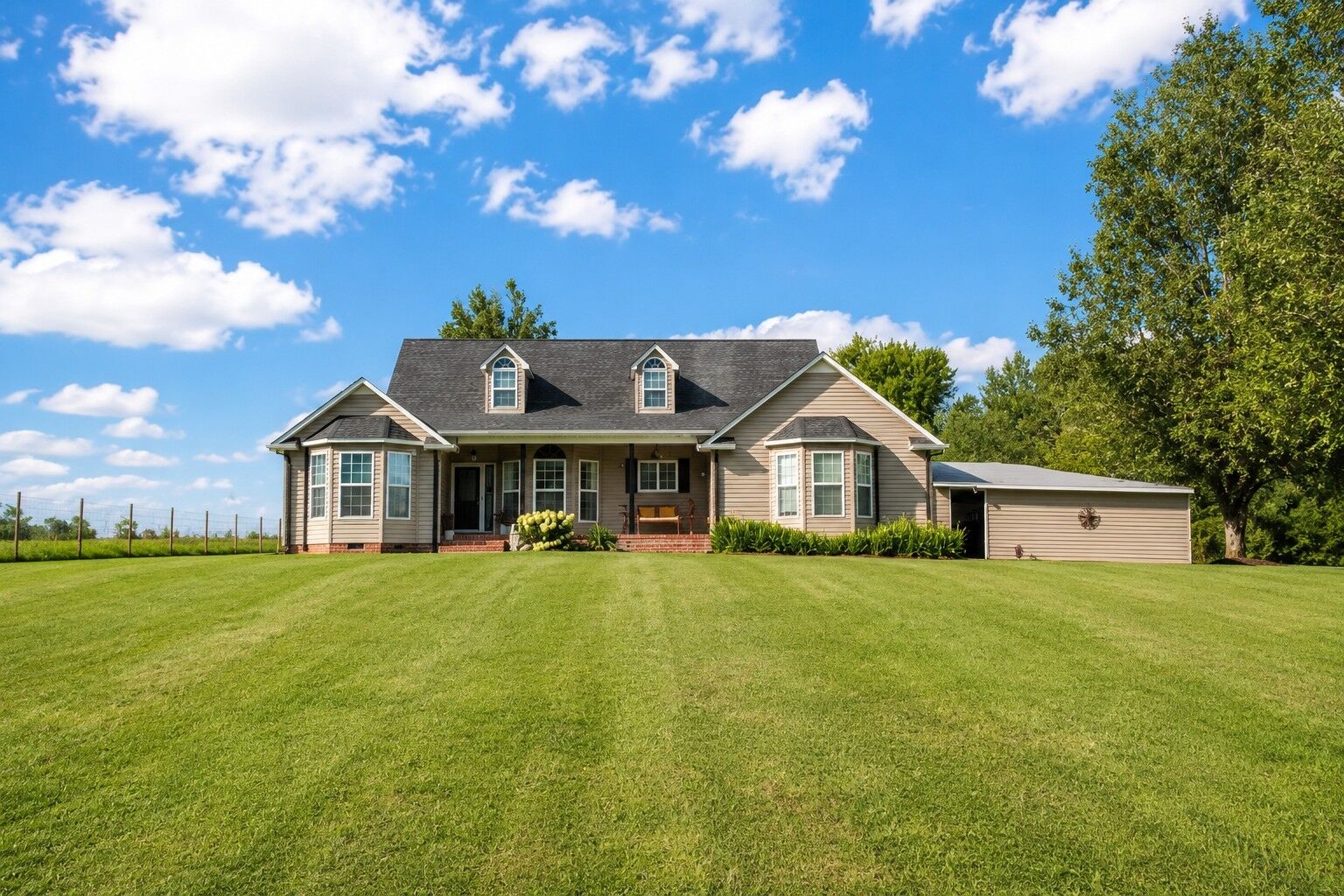 Property Photo:  2429 Bright Hill Rd  TN 37166 
