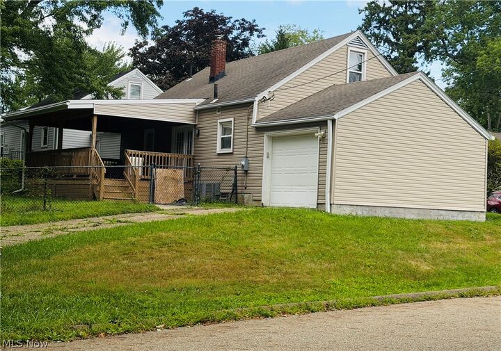Property Photo:  4137 David Avenue NW  OH 44709 