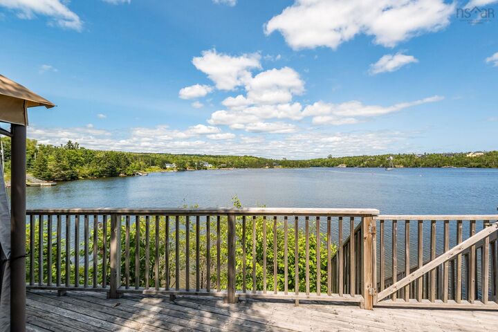 107 Prospect Bay Road — photo 1