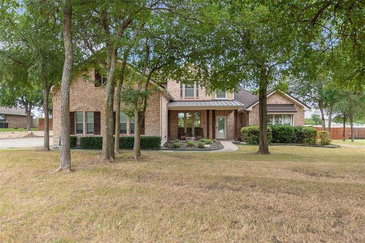 Property Photo:  100 Parker Oaks Lane  TX 76087 