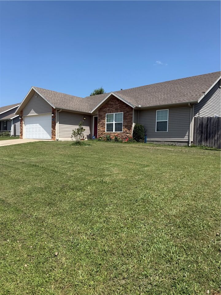 Property Photo:  1280 General Parson Drive  AR 72753 
