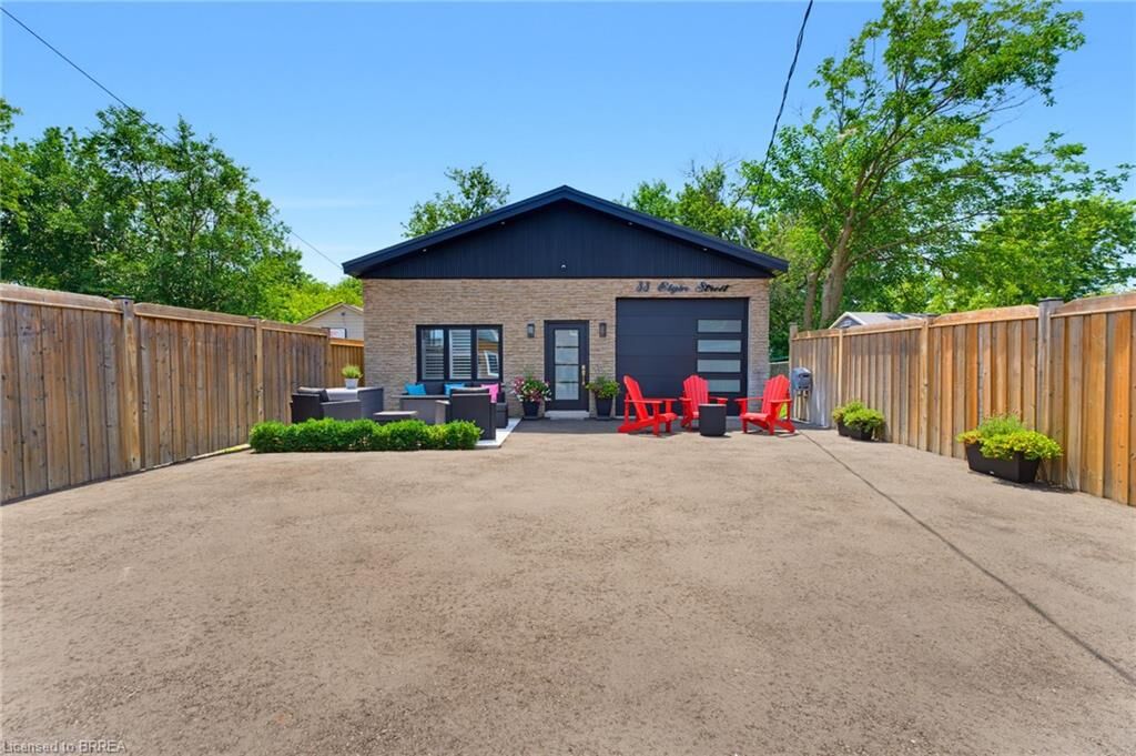 Property Photo:  33 Elgin Street  ON N3R 1E5 