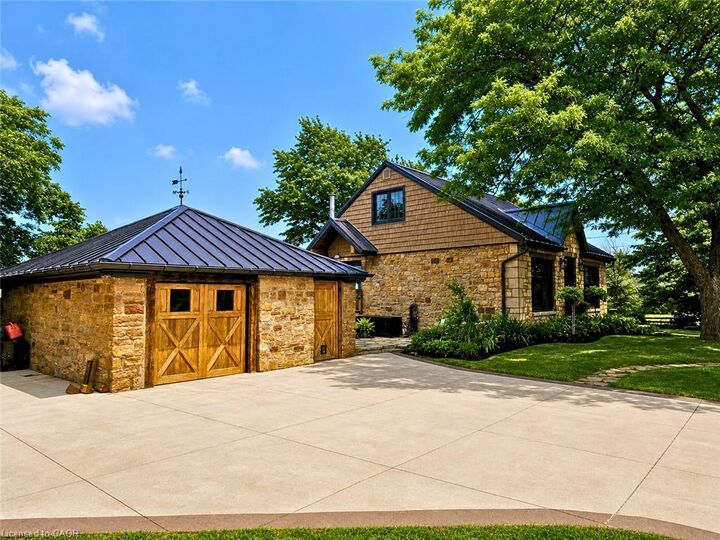 Property Photo: 665 Ridge Road ON L8J 2Y2