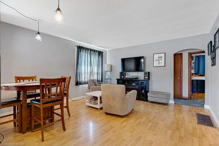 Property Photo: 86 Christopher Drive ON N1R 4S4