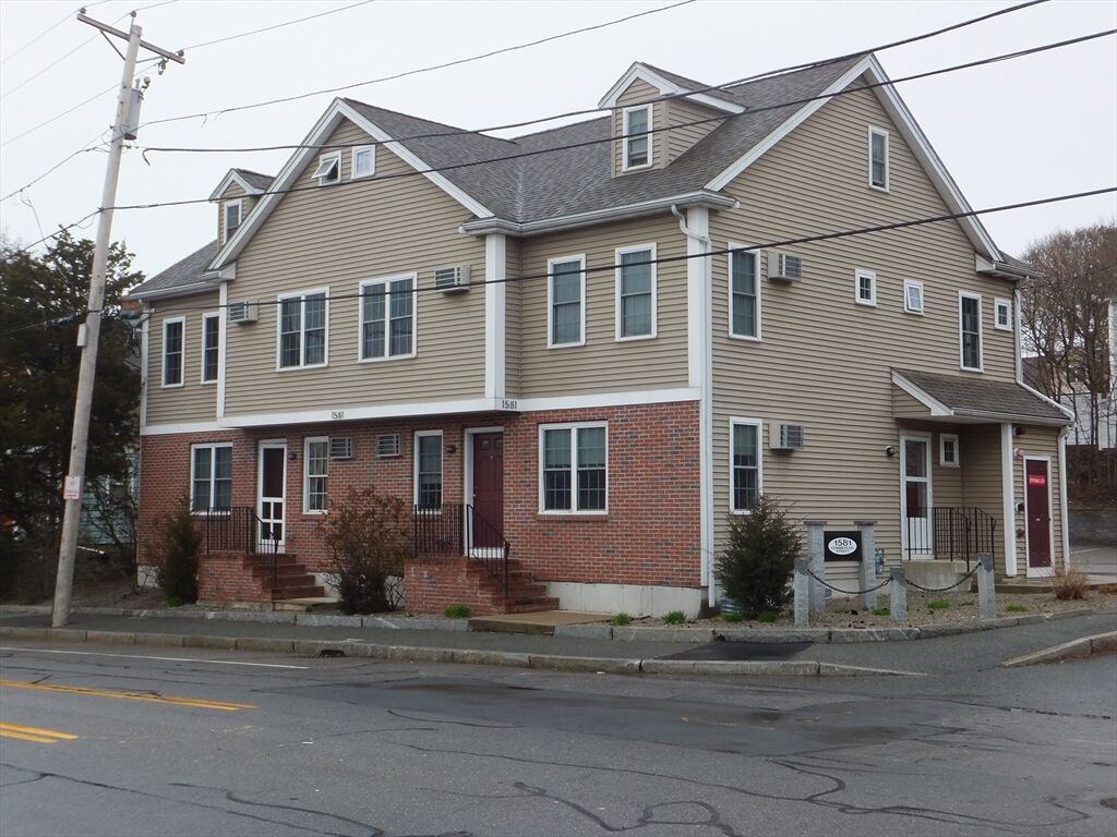 Property Photo:  1581 Commercial St 5  MA 02189 