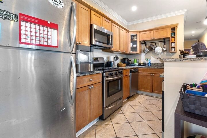 Property Photo:  26 Beach Street 1  MA 02122 