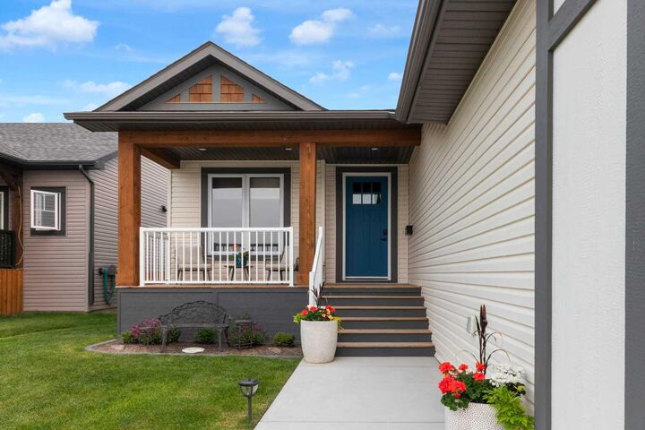 Property Photo: 79 Vincent Crescent AB T2H 0G8