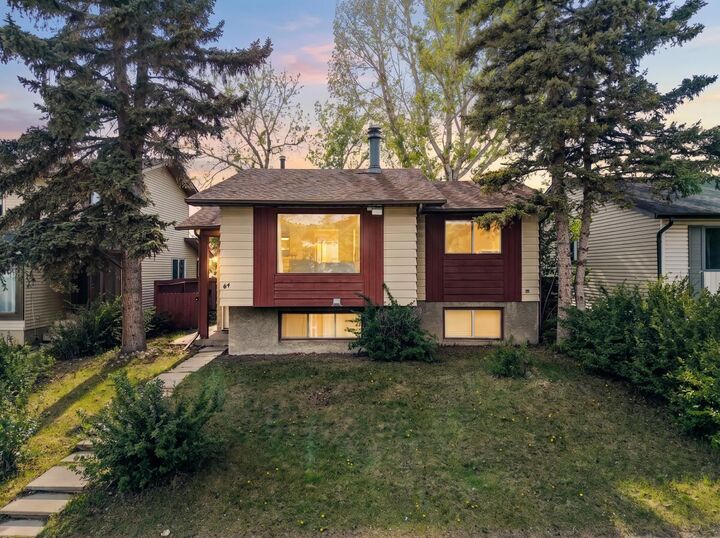 Property Photo: 84 Falconridge Place NE AB T3J 1A6