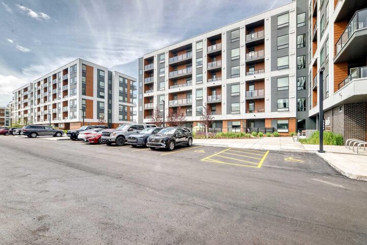 Property Photo: 8500 19 Avenue SE 3101 AB T2A 0M8