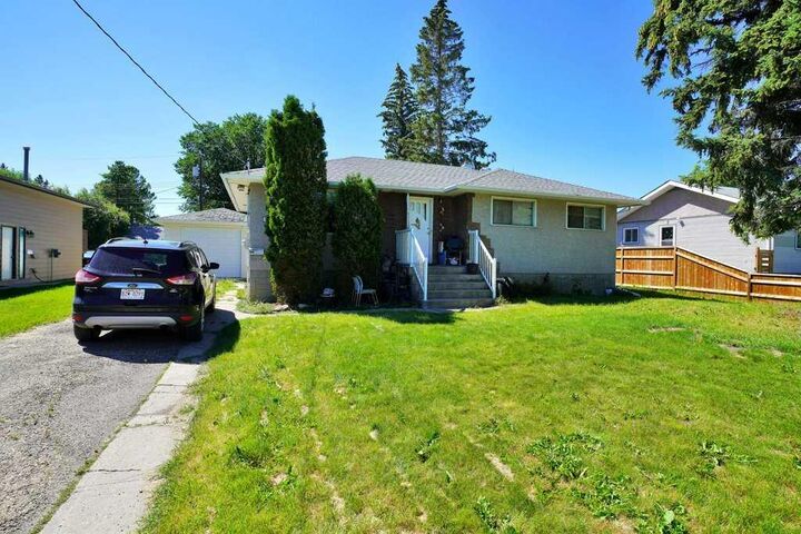 Property Photo:  6014 56 Avenue  AB T4N 4R4 