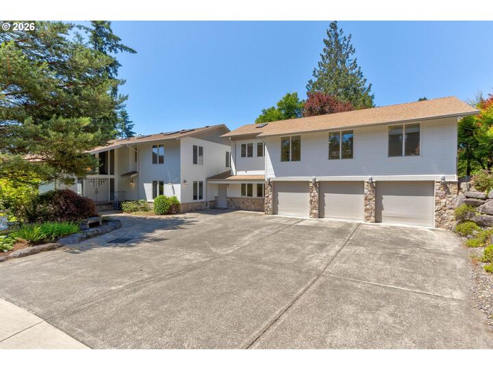 Property Photo:  11400 NW Damascus St  OR 97229 