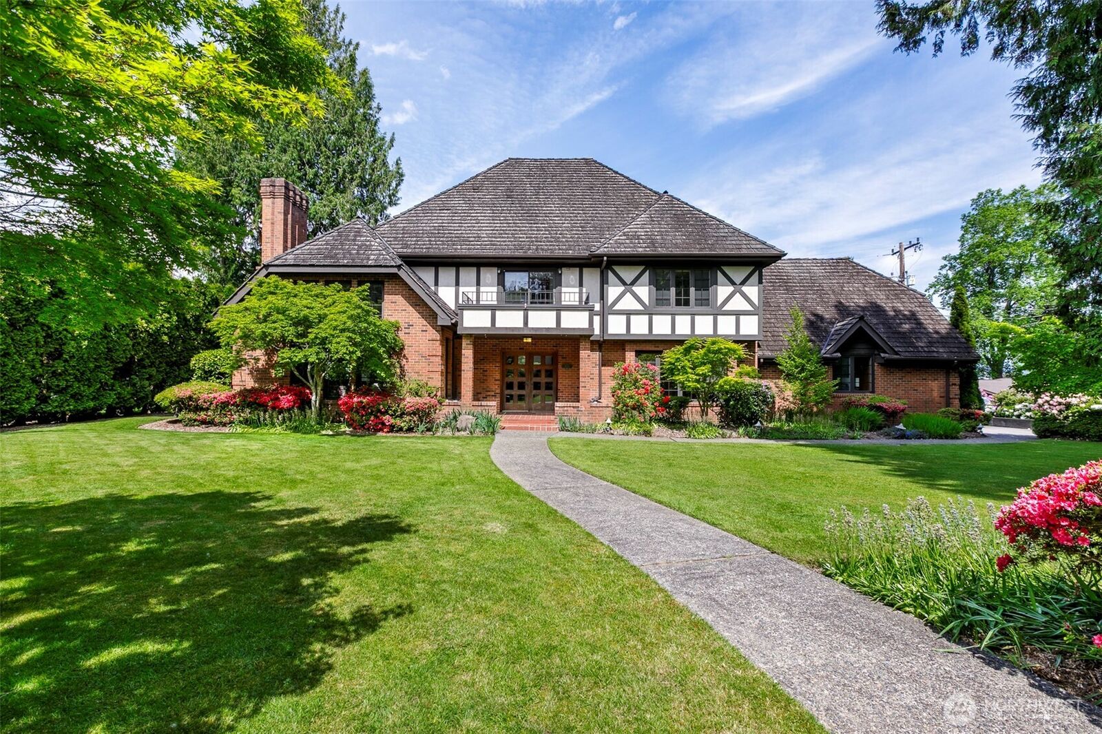 Property Photo:  6573 NE  Windermere Road  WA 98105 