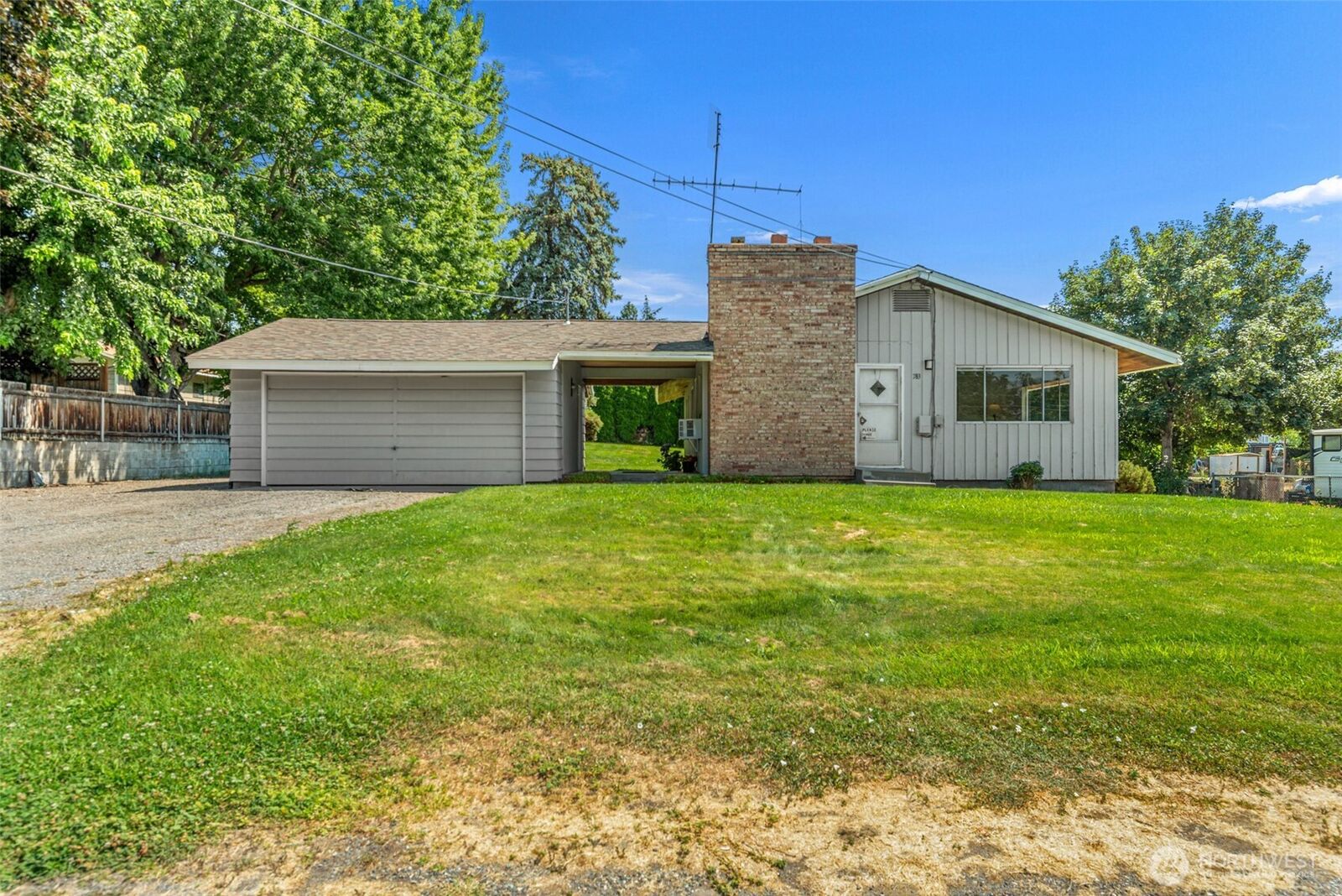 Property Photo:  783 N Keller Avenue  WA 98802 