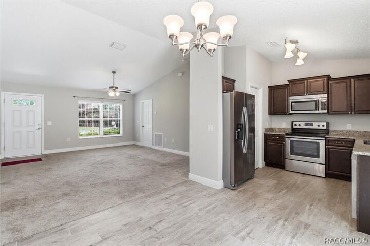 Property Photo: 8044 N Creek Way FL 34434