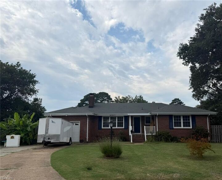 Property Photo: 801 Raymond Ct VA 23464