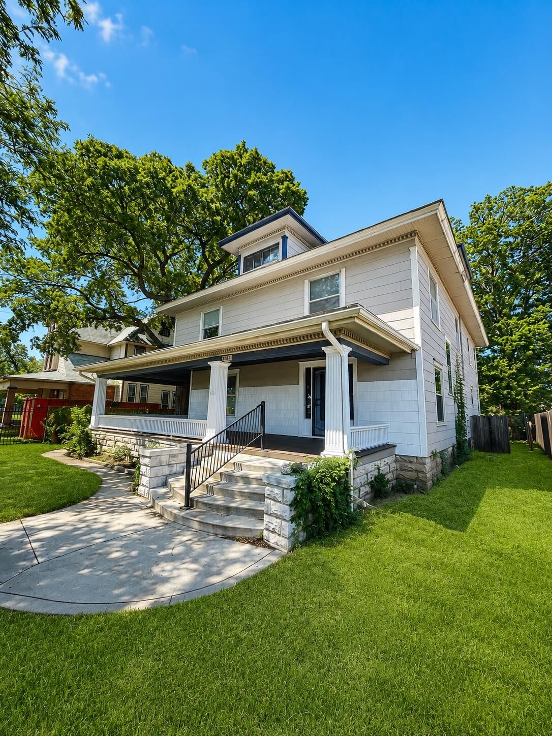 Property Photo:  711 N Topeka Ave  KS 67214-3616 