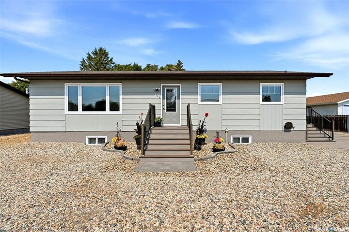 Property Photo:  14 Main Street  SK S0G 2T0 